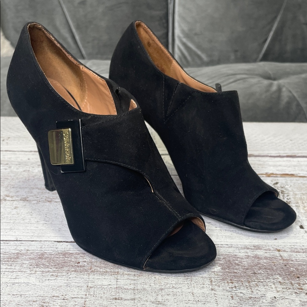 Calvin Klein Women’s Sibert Black Faux Suede Peep-Toe Stiletto Heels Size 7